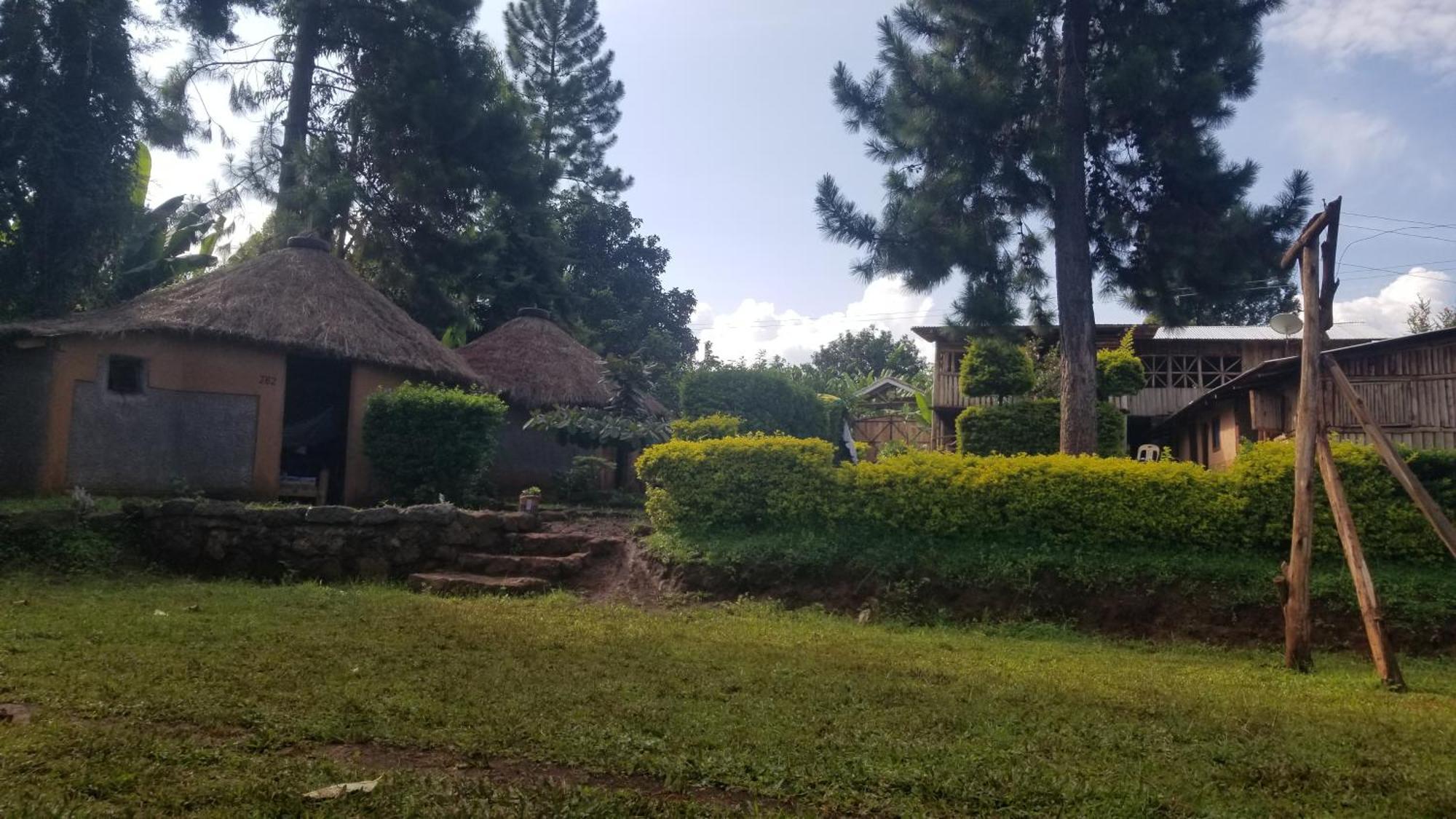 Готель Rock Garden Sipi Kapchorwa Екстер'єр фото